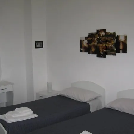 Mini Peperoncino Palace Hotel *